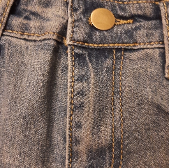 NWOT Unbranded Denim Shorts Size Medium - Picture 8 of 8